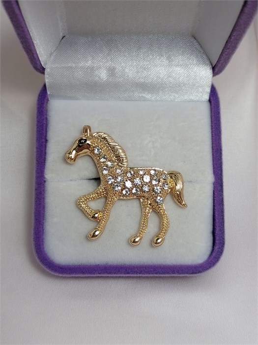 Брошь "Золотая лошадь" символ 2026 года 19477